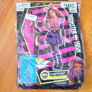 Monster High Small (kids 4-6) Clawdeen Wolf Costume